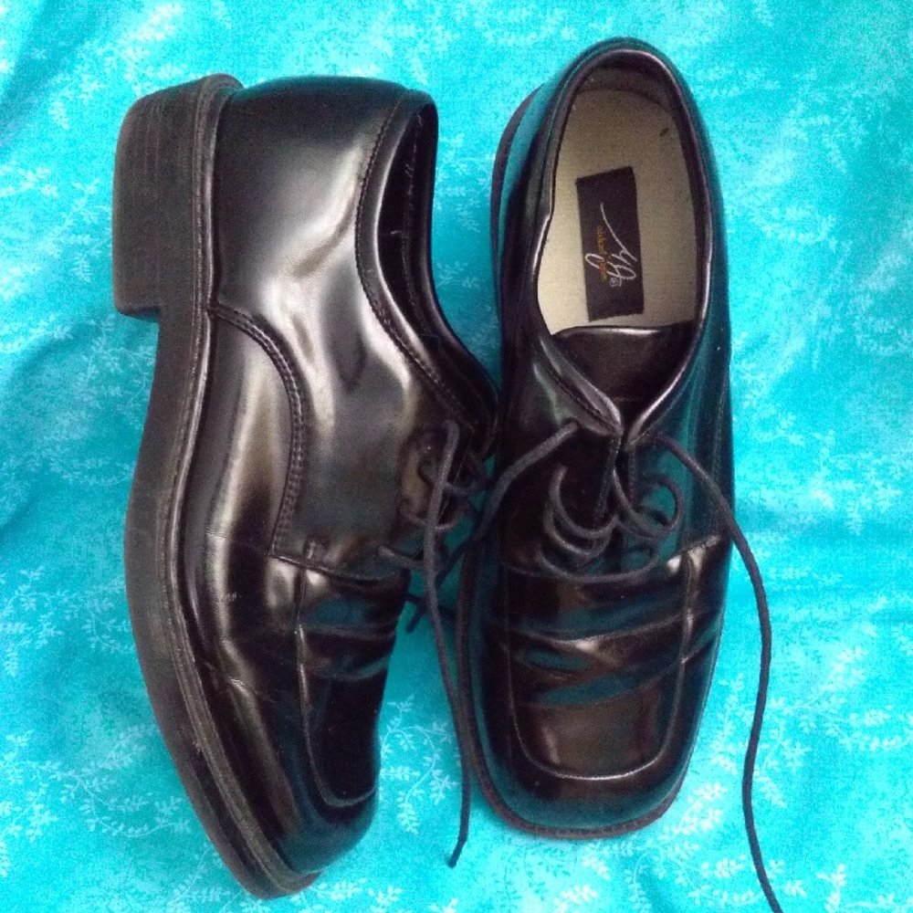 Big Boys dress dhoes
